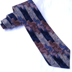 Ziggurat Silk Tie